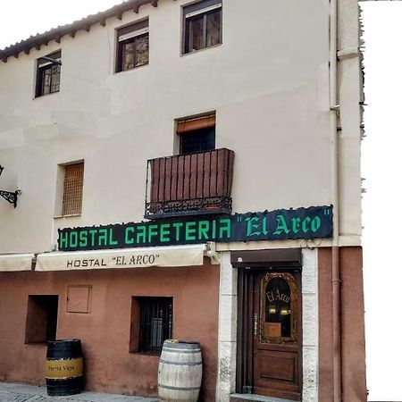 Almazán Hostal El Arco מראה חיצוני תמונה