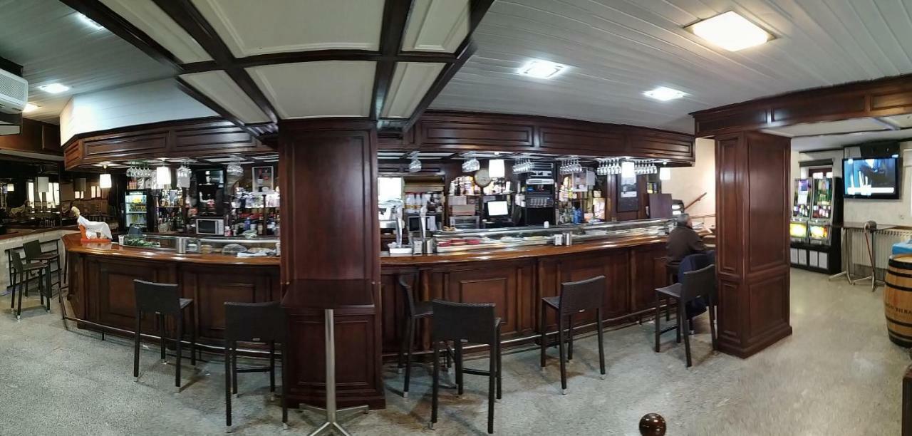 Almazán Hostal El Arco מראה חיצוני תמונה