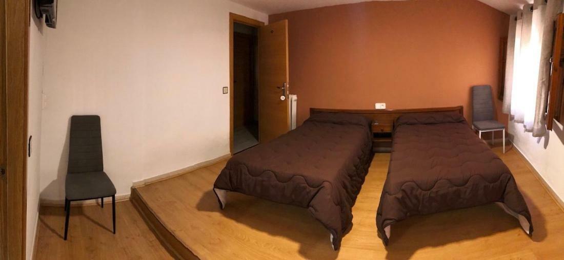 Almazán Hostal El Arco מראה חיצוני תמונה