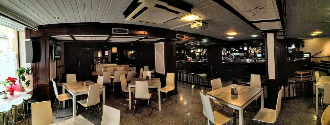 Almazán Hostal El Arco מראה חיצוני תמונה